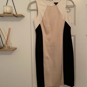 Perfect work to cocktail dress! 👜👡🍸